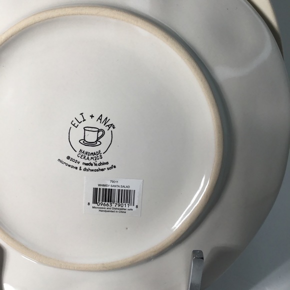 4 Salad / Dessert Plates Eli & Ana Handmade Whimsy Santa 8 1/2"  New - Picture 2 of 9